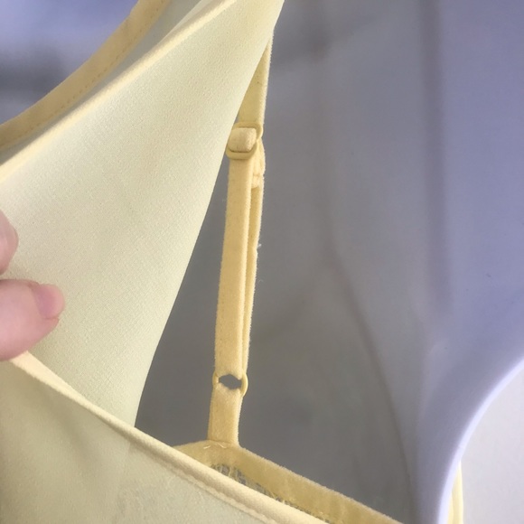 CHIC by Jacob Yellow Flowy Tank Lace Blouse Set - Picture 12 of 16